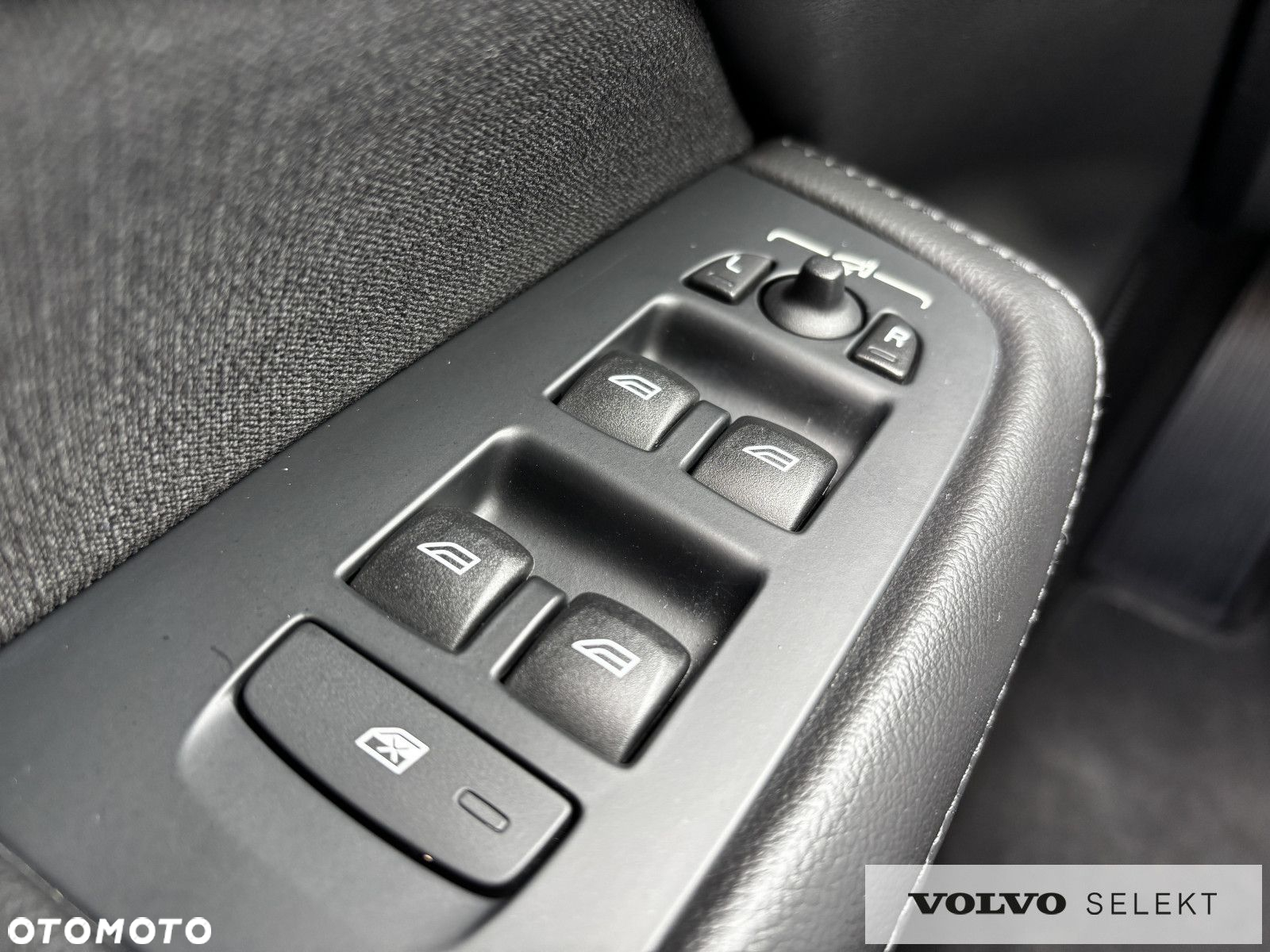 Volvo V60 Cross Country - 9