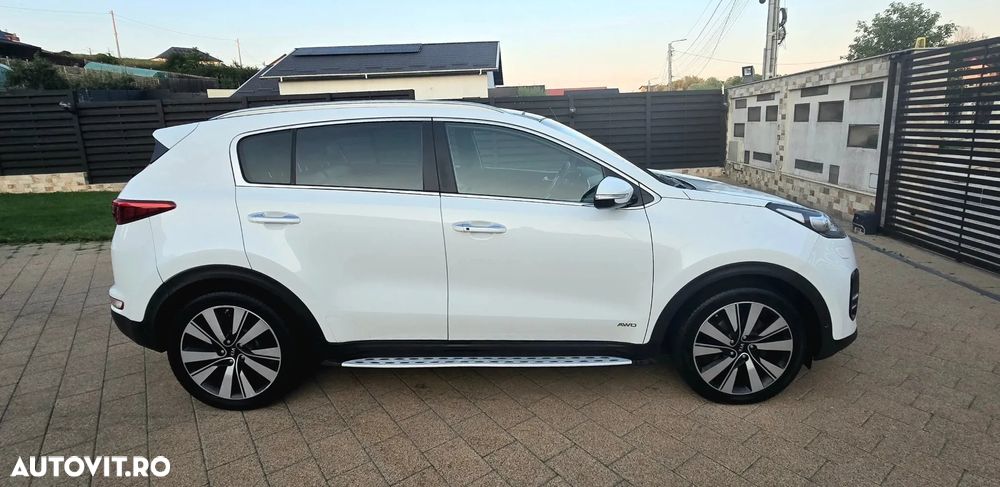 Kia Sportage 2,0 CRDI AWD Aut. Platinum - 4