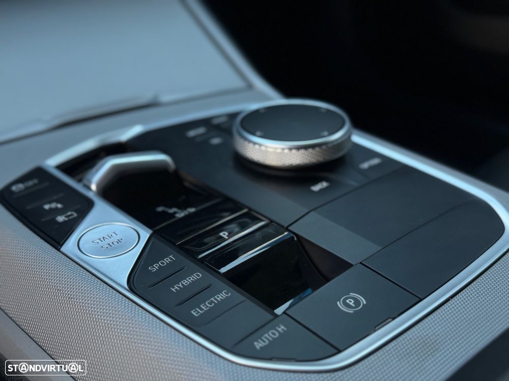 BMW 320 e Corporate Edition Auto - 14