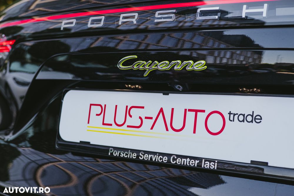 Porsche Cayenne - 14