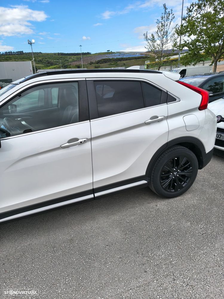 Mitsubishi Eclipse Cross 1.5 MIVEC Black Edition - 4