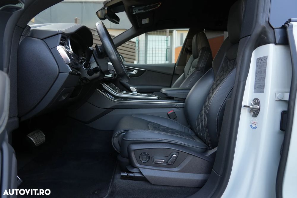 Audi Q8 60 TFSIe quattro tiptronic - 12