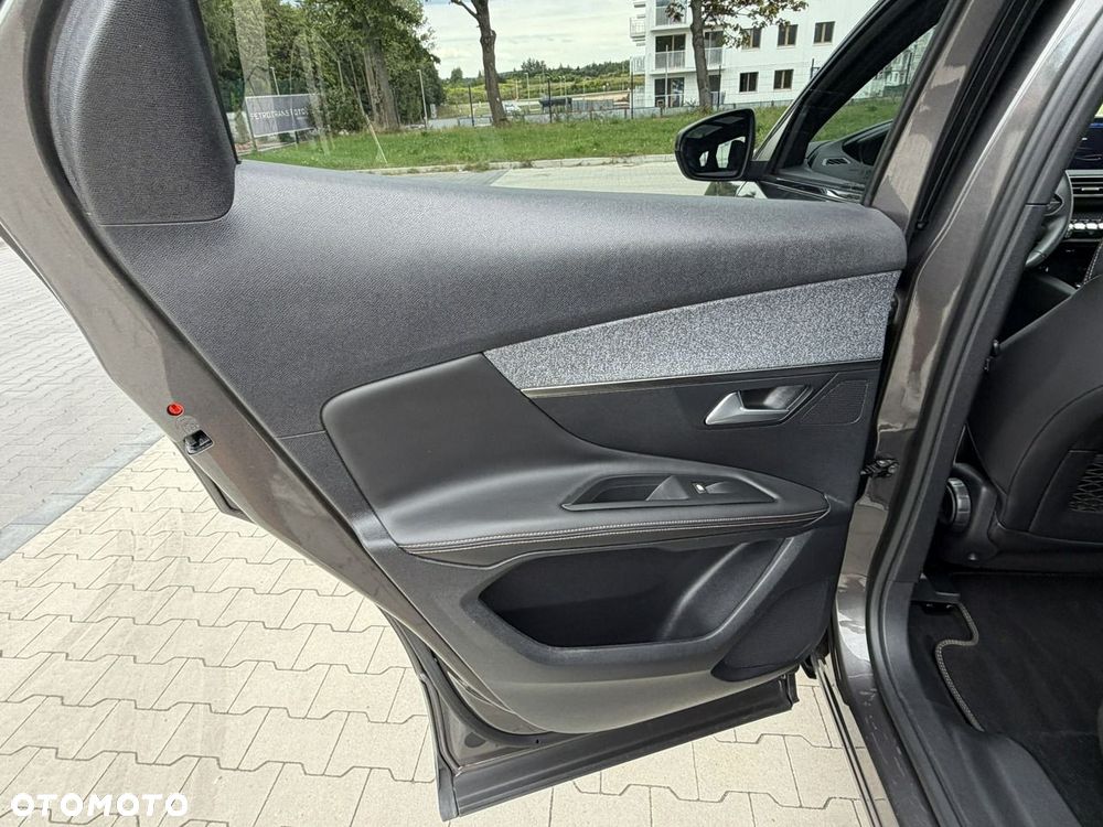 Peugeot 3008 THP 165 EAT6 Stop & Start Allure - 29