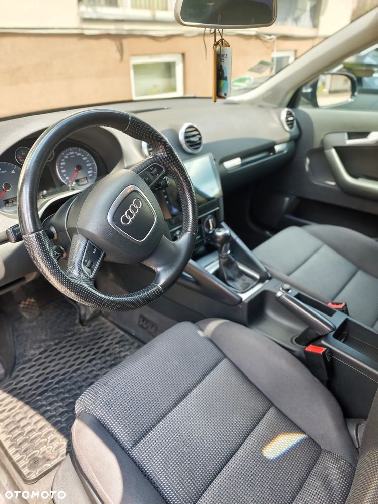 Audi A3 Sportback 2.0 TDI DPF Ambition - 5