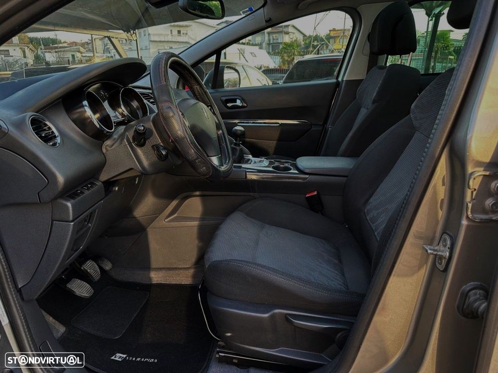 Peugeot 3008 1.6 HDi Sport - 8