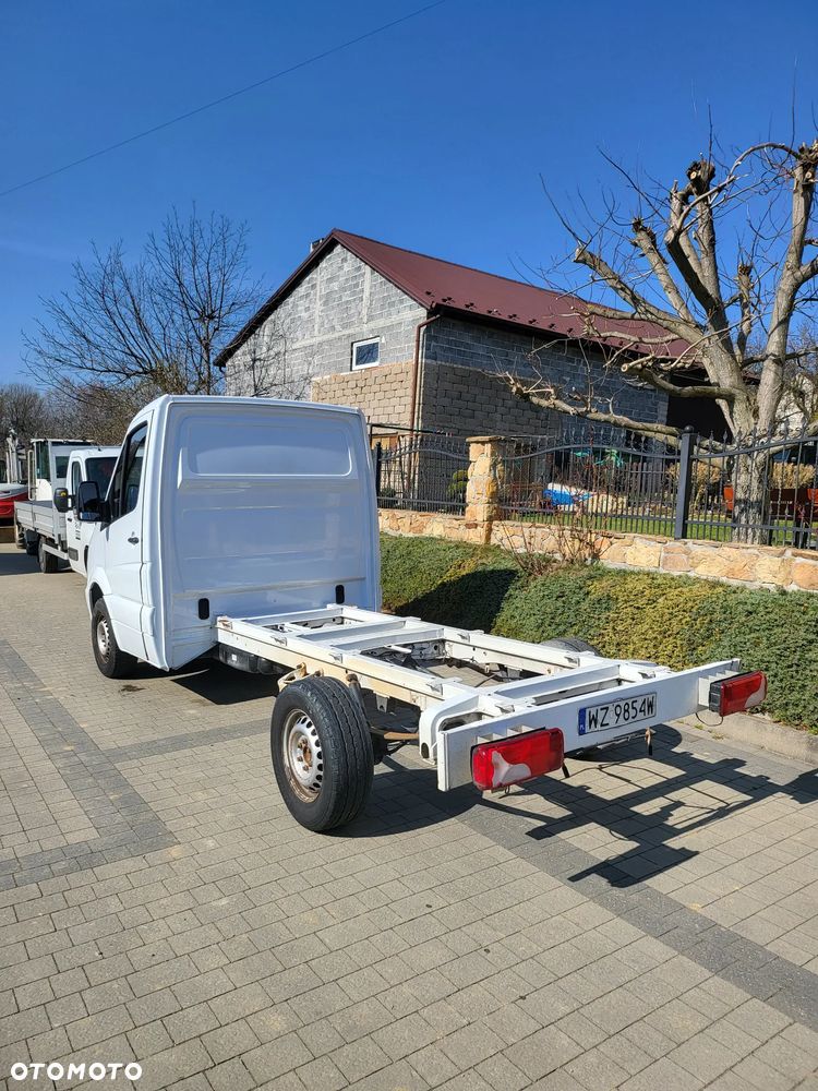 Mercedes-Benz Sprinter kontener windą - 3