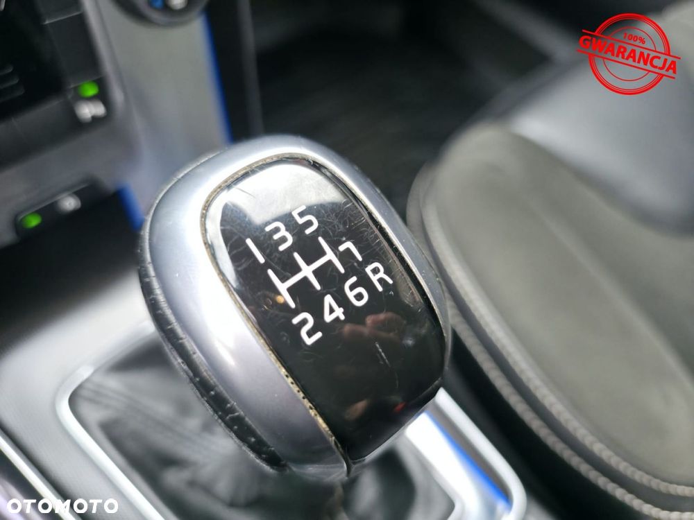 Volvo V40 D2 Drive-E R-Design Kinetic - 33