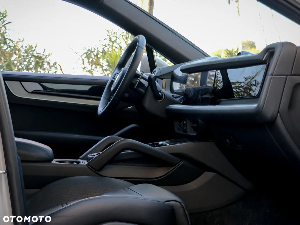 Porsche Cayenne S E-Hybrid PHEV - 31