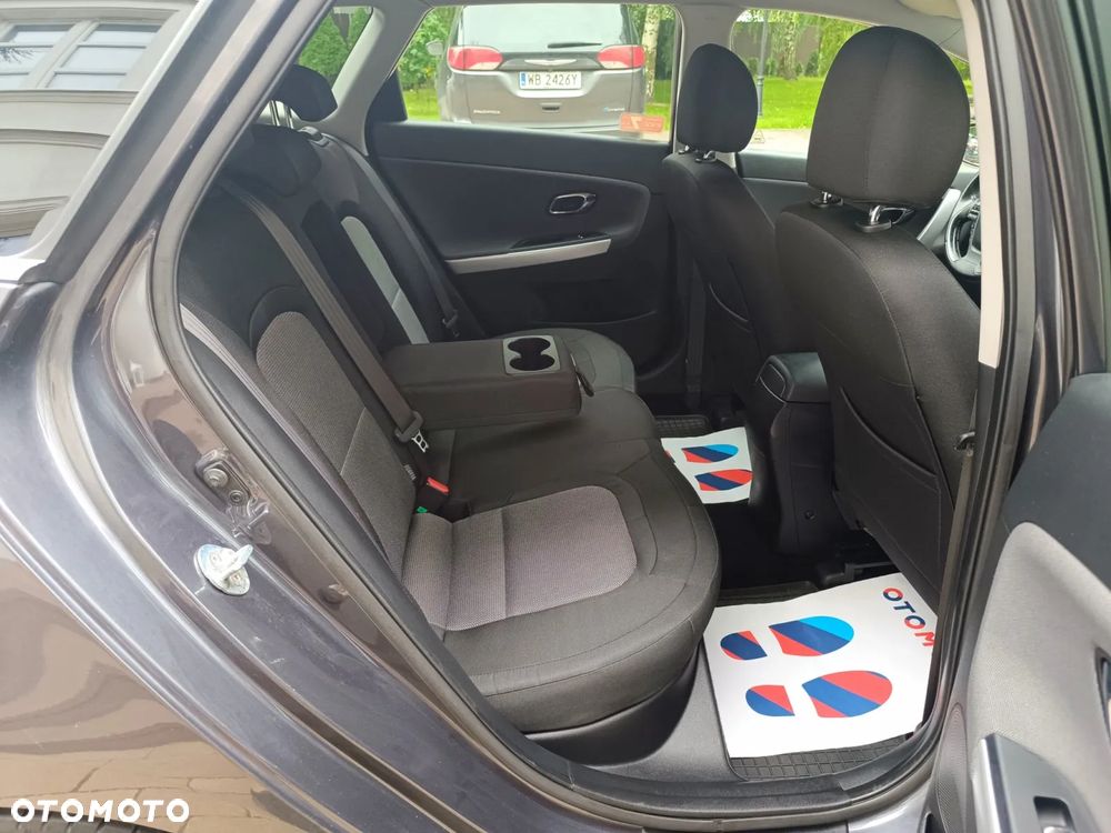 Kia Ceed 1.6 CRDi 136 DCT ISG Platinum Edition - 36