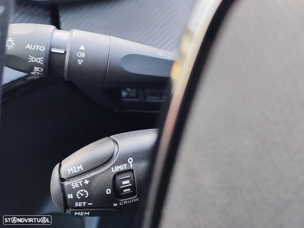 Peugeot 208 1.2 PureTech Active Pack - 22