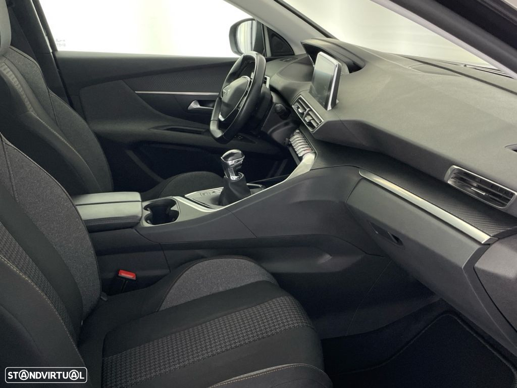Peugeot 3008 1.2 PureTech Active Pack - 23