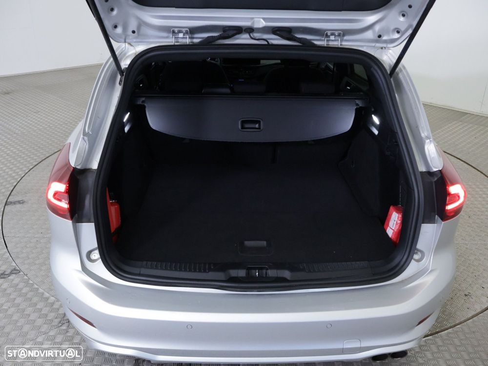 Ford Focus SW 1.0 EcoBoost MHEV ST-Line - 26
