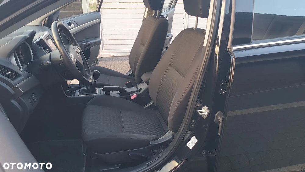 Mitsubishi Lancer - 18