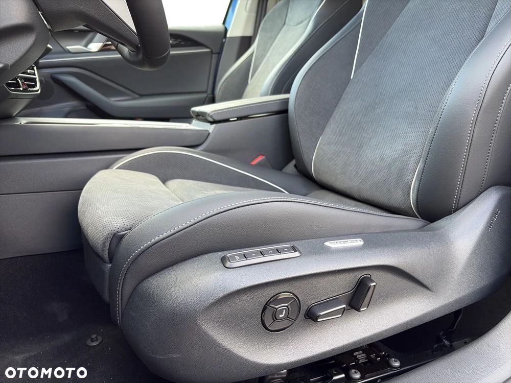 Volkswagen Passat Variant 2.0 TSI Business Plus DSG - 12
