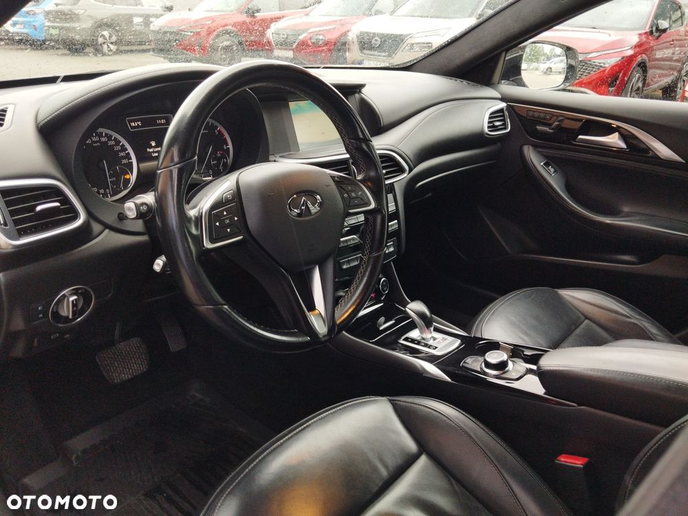 Infiniti QX30 2.2d Premium AWD 7DCT - 9