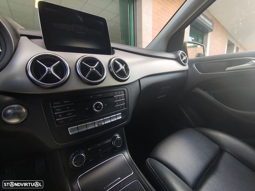 Mercedes-Benz B 180 d Urban Aut. - 30