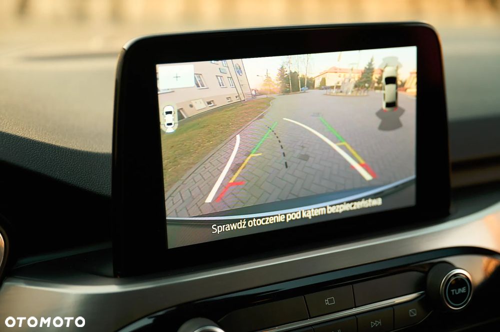 Ford Kuga 2.0 EcoBlue AWD Titanium - 33