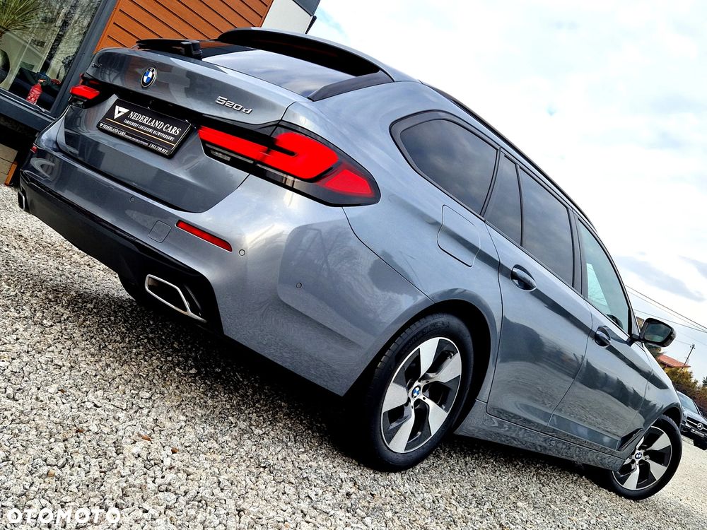 BMW Seria 5 520d xDrive Sport Line - 6