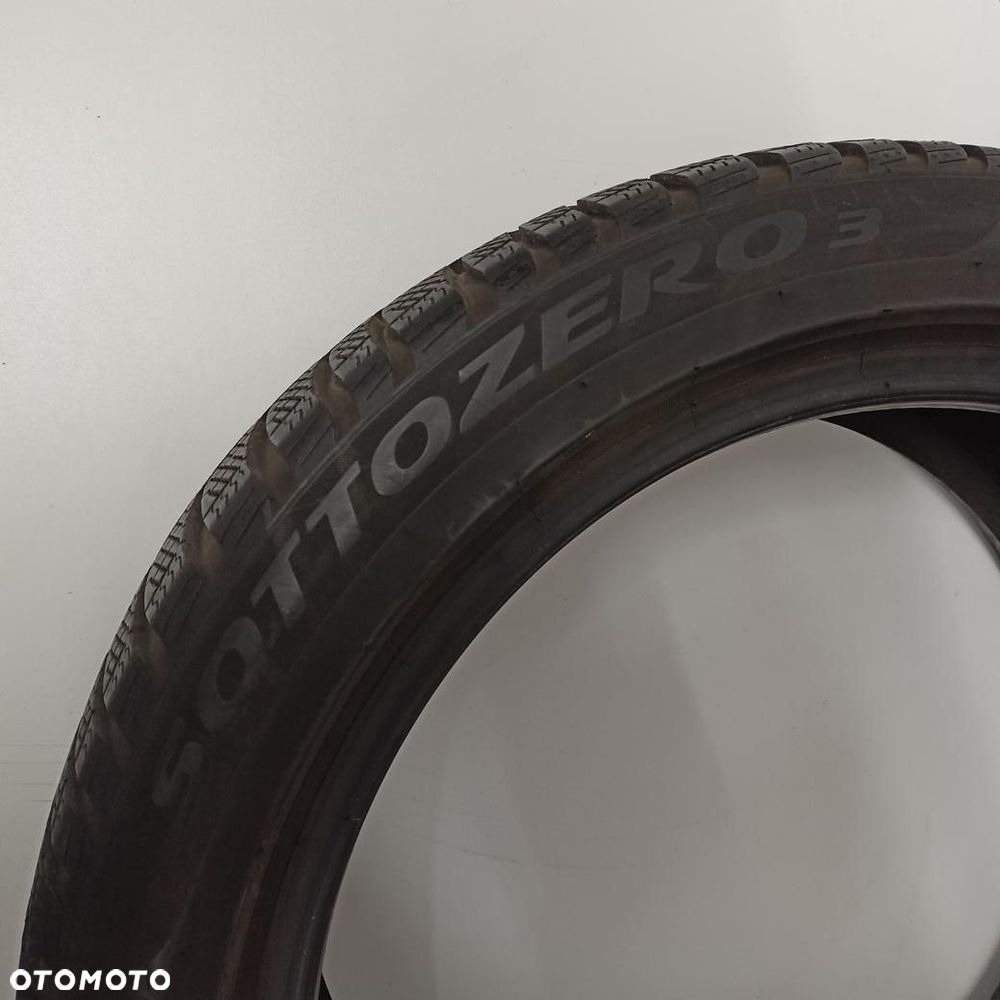 Opona 245/45/19 Pirelli Sottozero 3 (F8416) - 3