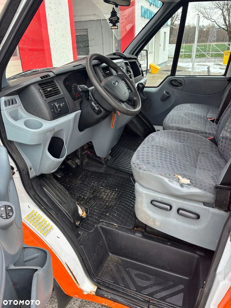 Ford Transit - 4