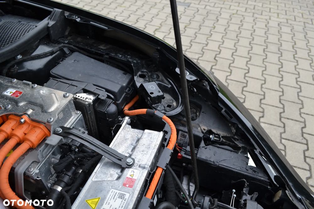 Cupra Leon Sportstourer 1.4 e-Hybrid (180 kW System) VZ CUP - 12