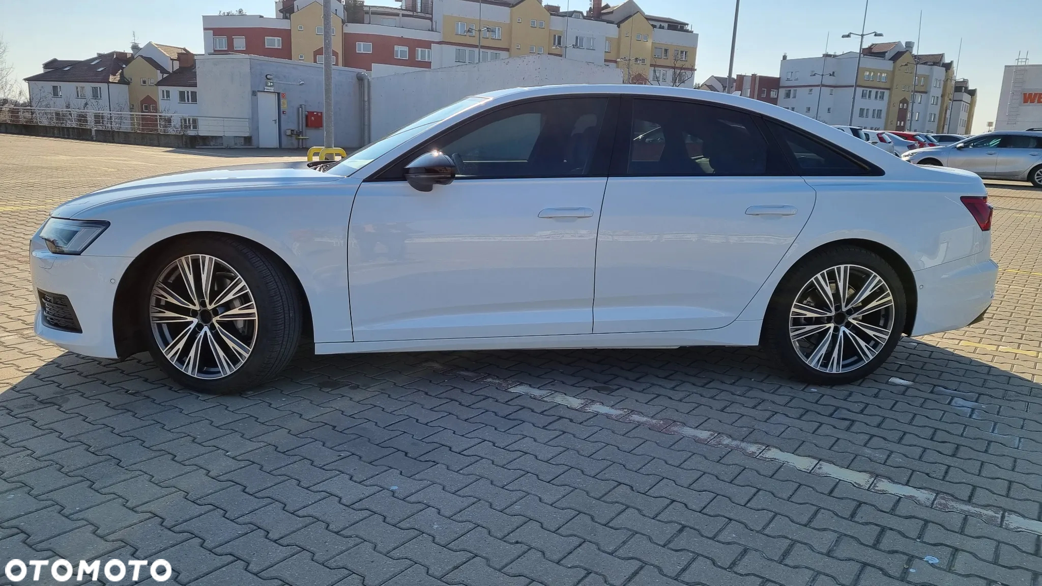 Audi A6 Avant 45 TFSI quattro S tronic S line - 11