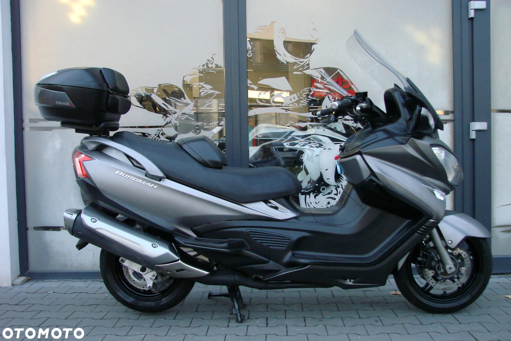 Suzuki Burgman - 8