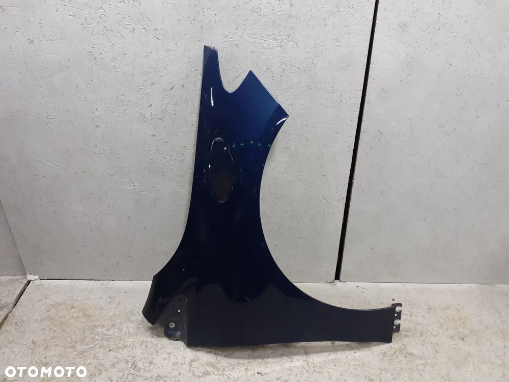 BŁOTNIK PRZEDNI PRZÓD PRAWY MERCEDES B-KLASA W247 2018->