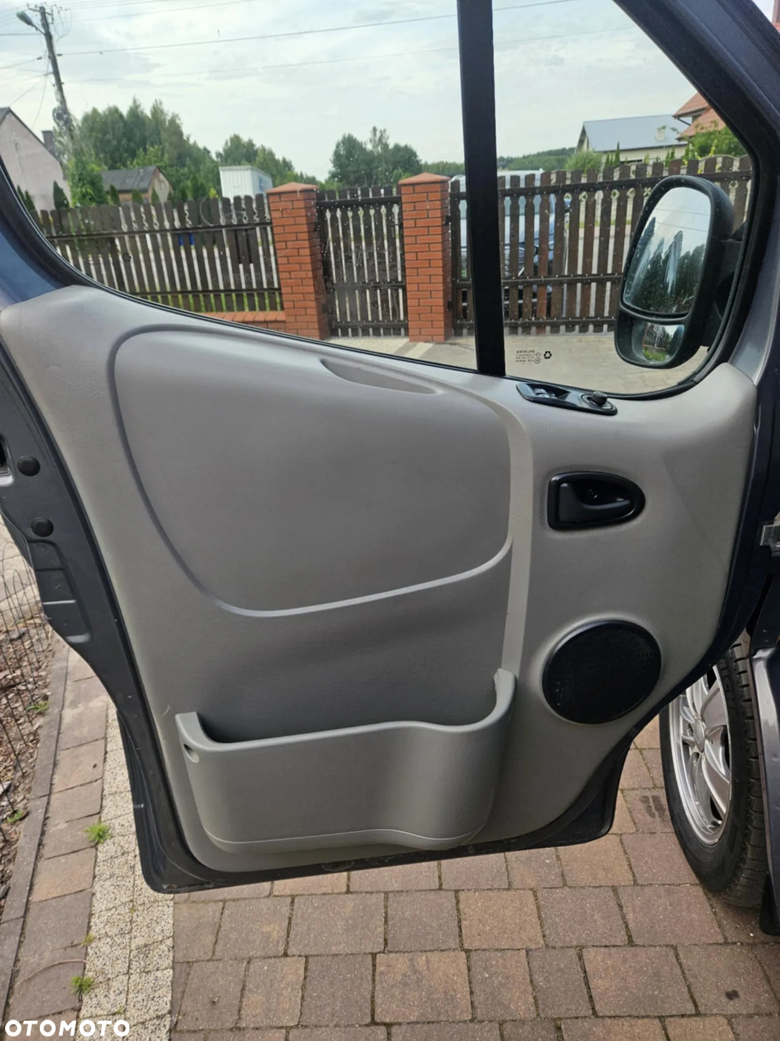 Renault Trafic - 13