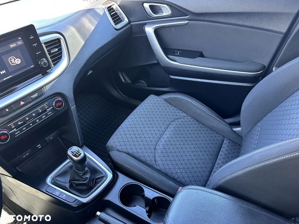 Kia Ceed 1.0 T-GDI M - 36