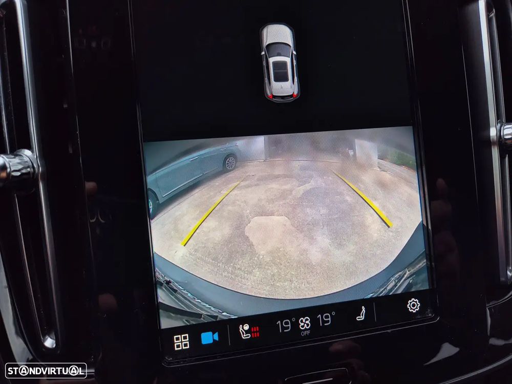 Volvo XC 40 P8 AWD Recharge RDesign - 2