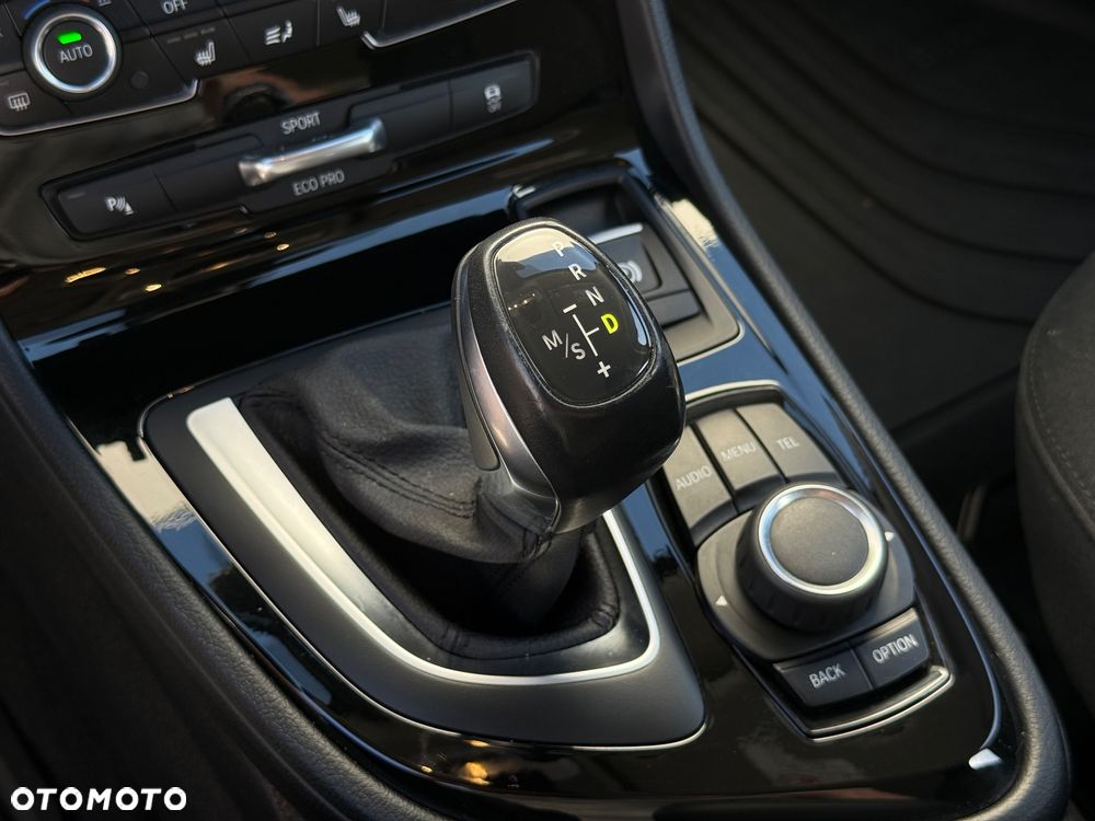 BMW Seria 2 216d Luxury Line - 28