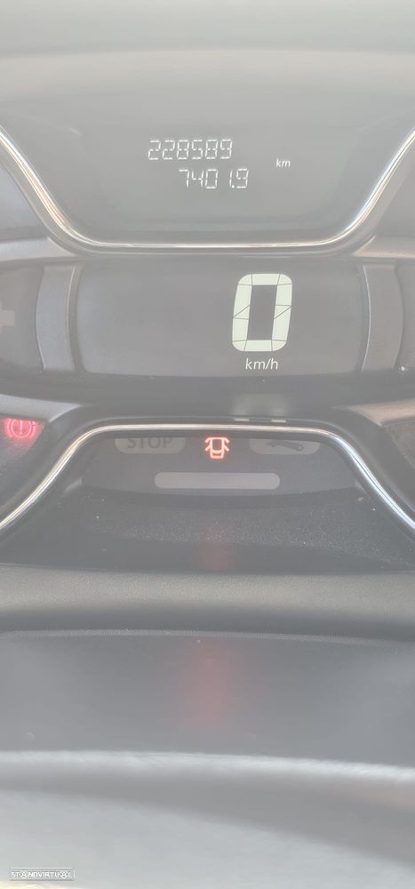 Renault Captur 1.5 dCi Exclusive - 16