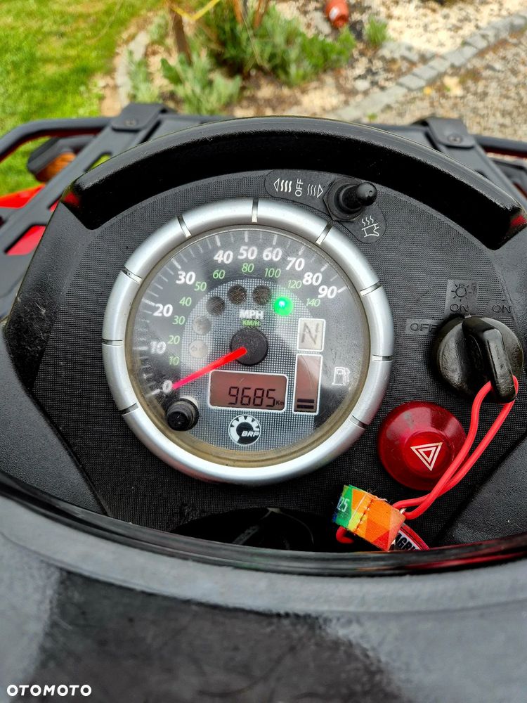 Can-Am Outlander - 9