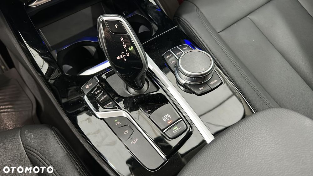 BMW X3 xDrive20i - 19