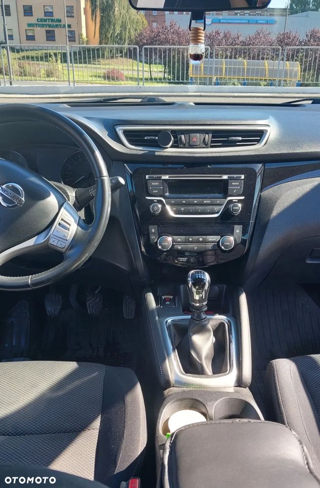 Nissan Qashqai 1.6 Visia - 6