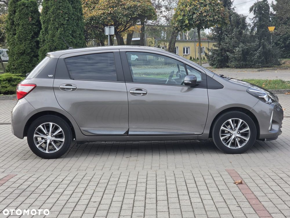 Toyota Yaris 2021 photo 3