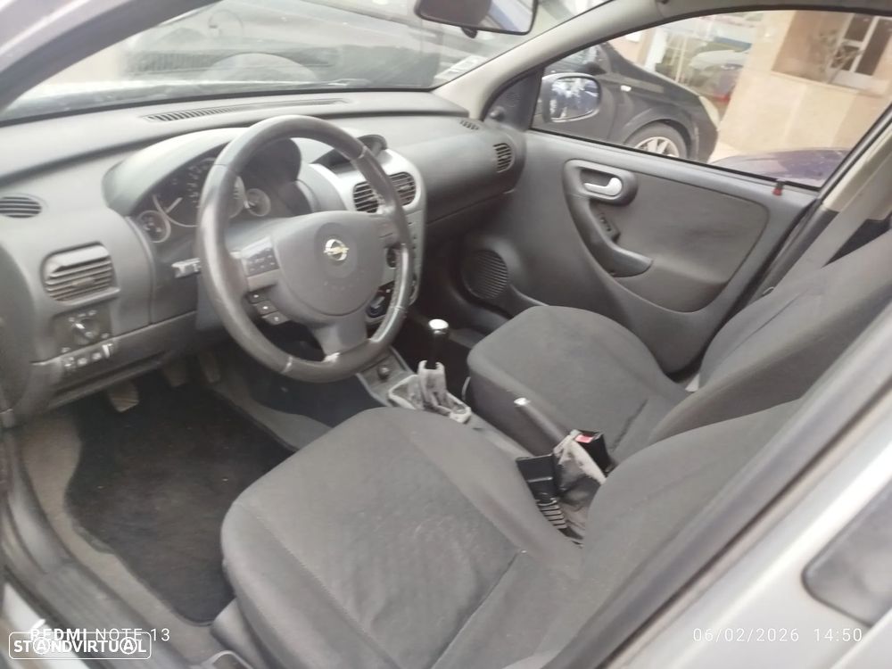 Opel Corsa 1.2 16V Enjoy - 7