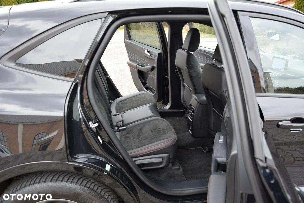Ford Kuga 2.5 Duratec PHEV ST-LINE X - 16