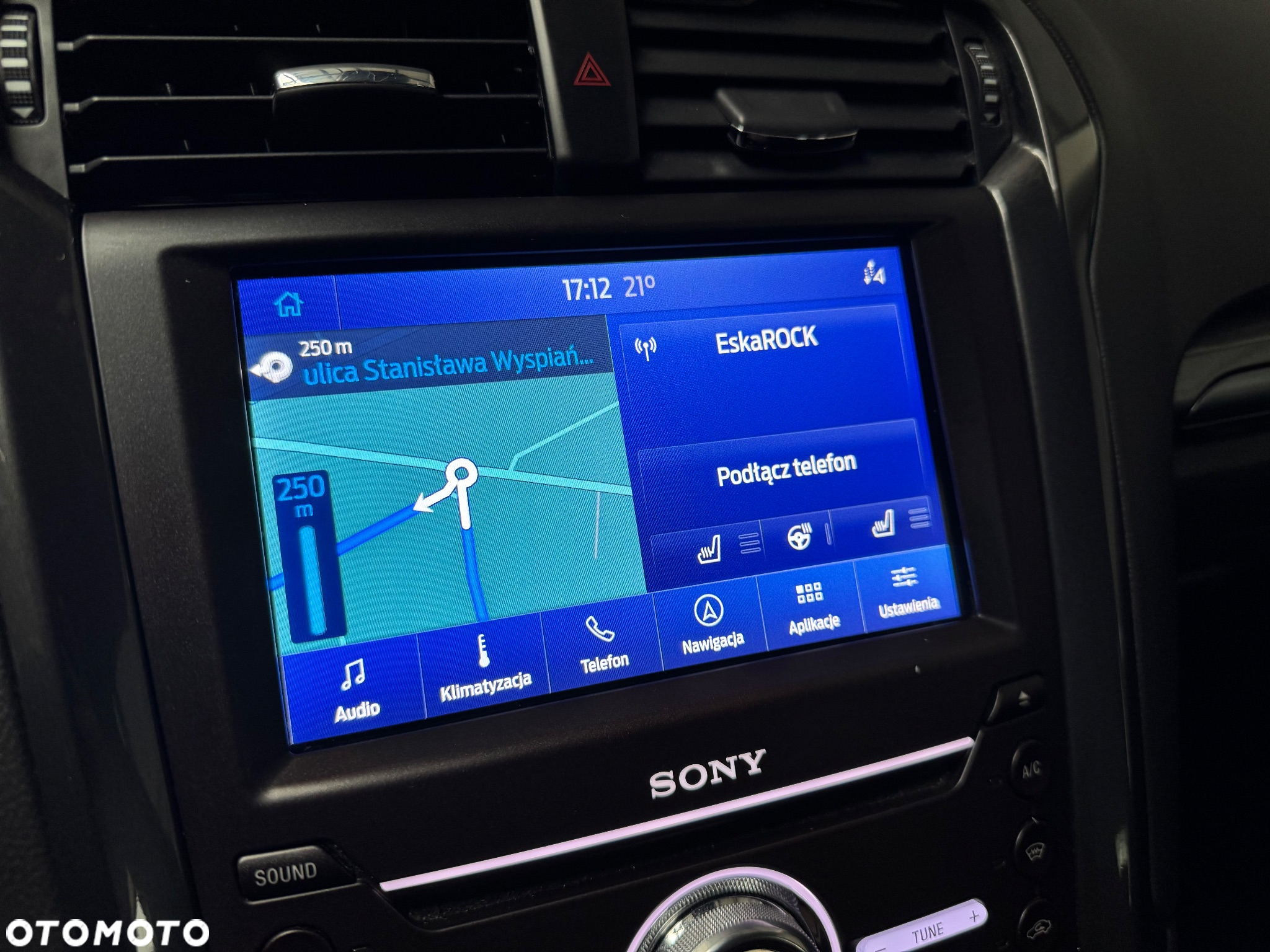 Ford Mondeo 2.0 EcoBlue Titanium - 25