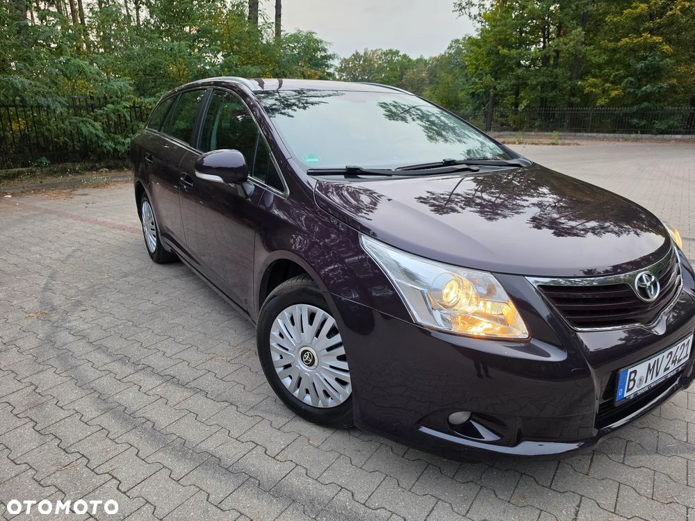 Toyota Avensis - 10