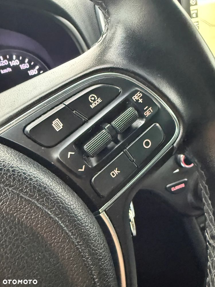 Kia Sportage 1.7 CRDI 2WD ISG Dream-Team Edition - 34