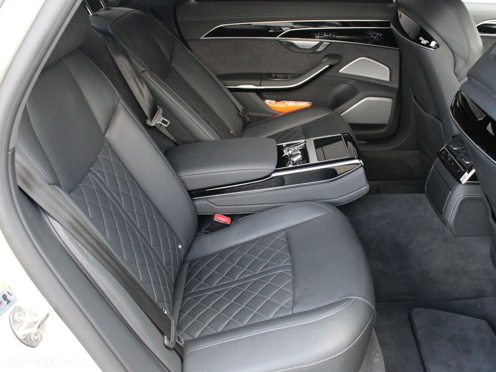 Audi A8 - 15