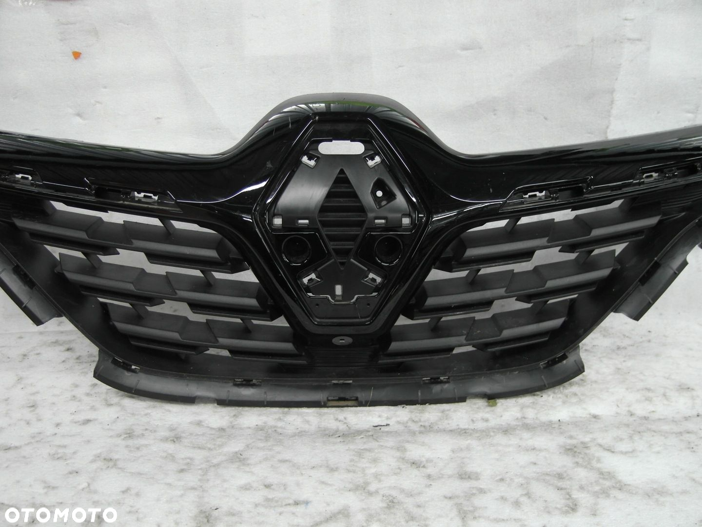 RENAULT CAPTUR II 19- CAŁY GRILL ATRAPA - 4