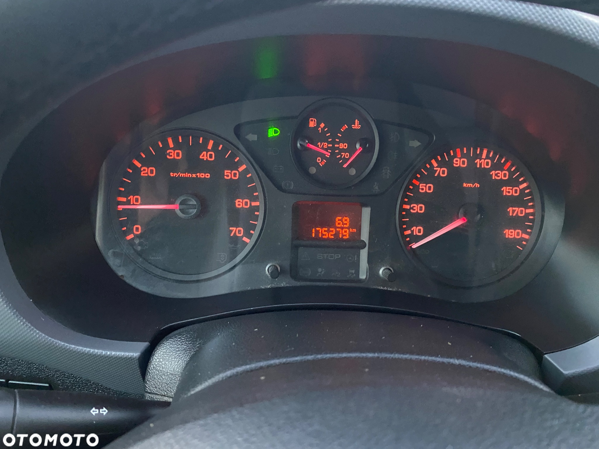Citroën BERLINGO - 27