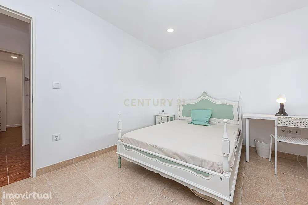 Alojamento Estudantil LÁ-SALETTE  ( quarto Periquito de Colar 10m2 ) - Grande imagem: 2/31