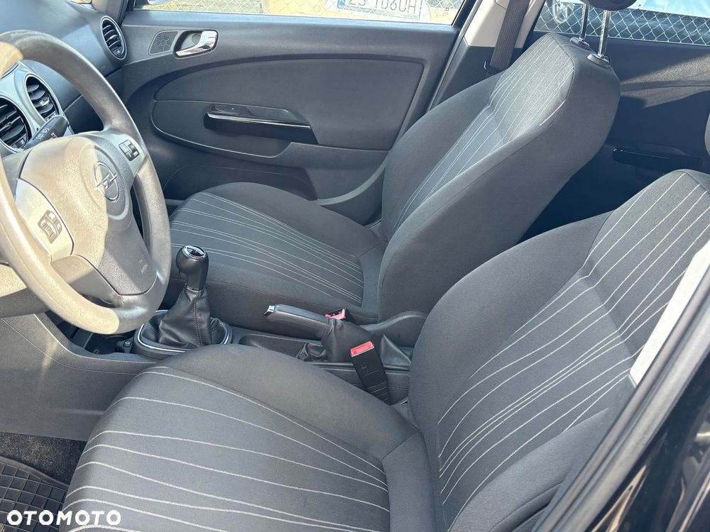 Opel Corsa 1.2 16V Edition - 19