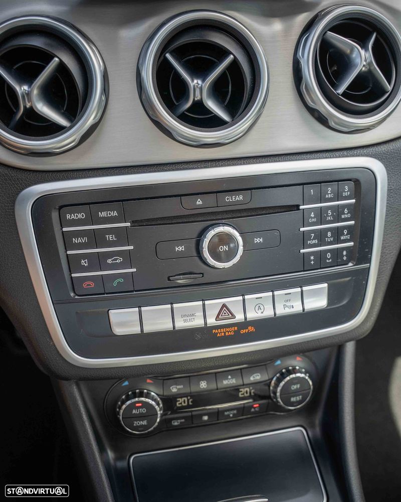 Mercedes-Benz GLA 220 d - 39