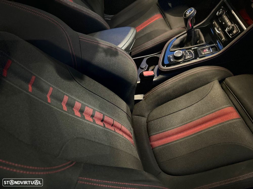 BMW 214 Active Tourer d Line Sport - 13