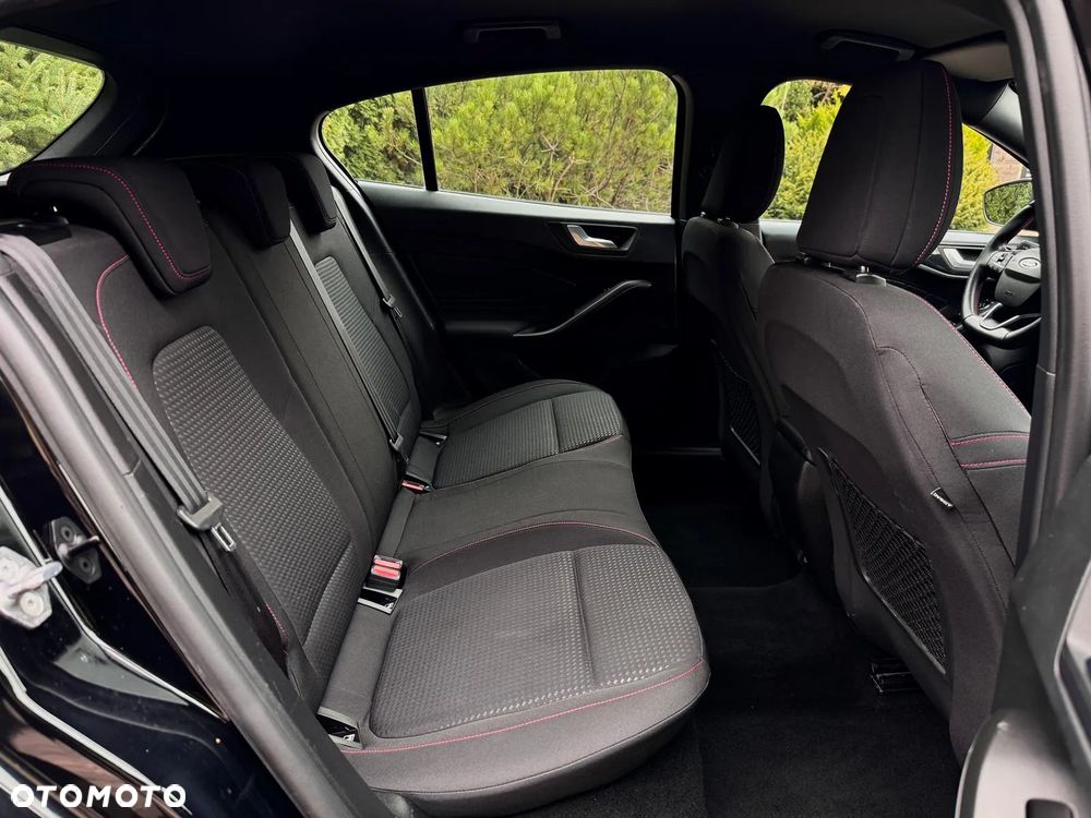 Ford Focus 1.5 EcoBlue Start-Stopp-System ST-LINE - 9
